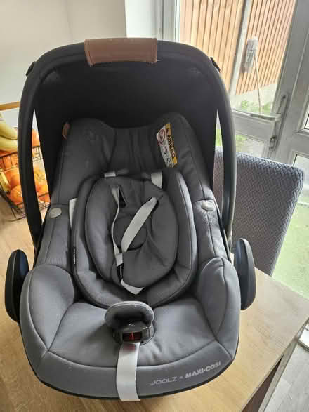 Photo of free Baby car seat (Tottenham N18) #1