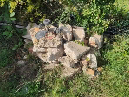 Photo of free rubble (Cemetery Hill MK41) #1