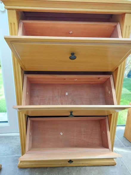 Photo of free 4 storage units (Waterlooville PO7) #2