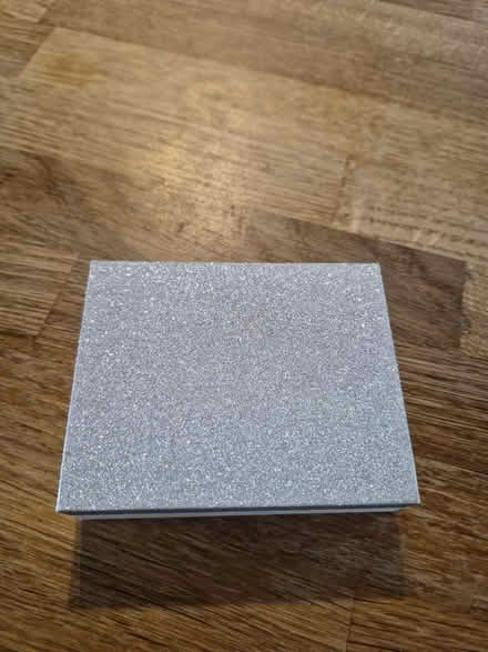 Photo of free Small jewellery gift box (Tilehurst RG30) #3