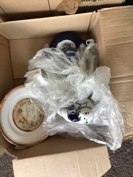 Photo of free Bric a Brac. Plus decorative vase (South Wimbledon, SW19 SW19) #2