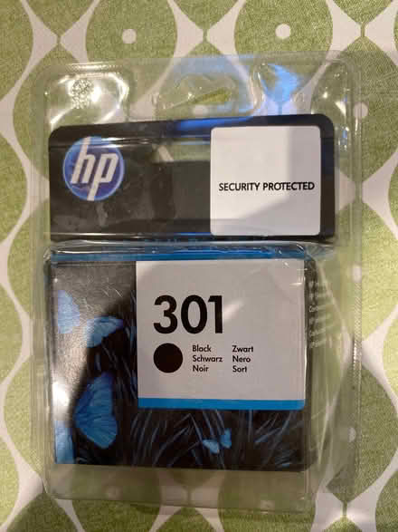 Photo of free HP Black inkjet cartridge 301 (Risinghurst OX3) #1