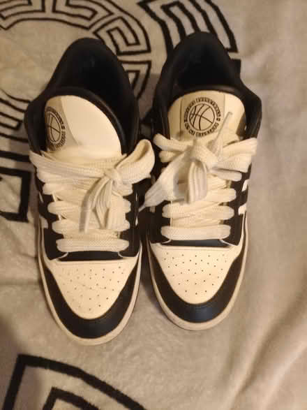 Photo of free Adidas trainers (South ockendon RM15) #4