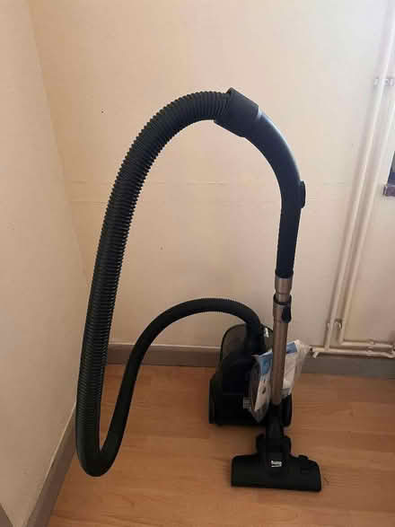 Photo of free Vacuum cleaner (Chalfont St Peter SL9) #1