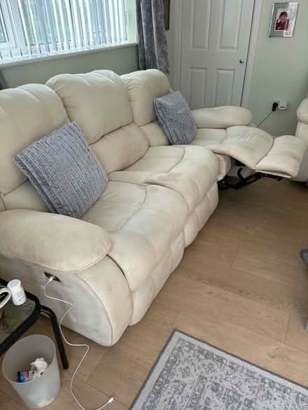 Photo of free Cream reclining 3 seater sofa + 2 seater (Coppenhall CW1) #1