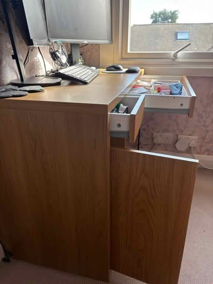 Photo of free Lovely Ikea desk (Caterham CR3) #3