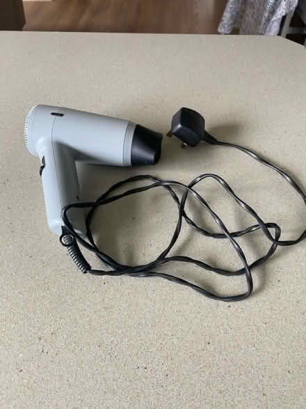 Photo of free Travel hair dryer (WA157BH) #1