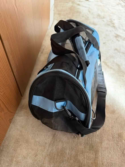 Photo of free Cat Carrier Bag (Battersea SW11) #1