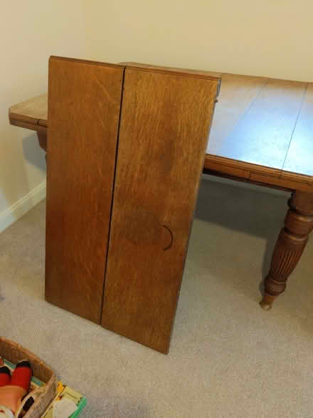 Photo of free Extendable Oak Dining Table (Bicton Heath SY3) #3
