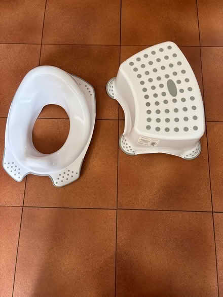 Photo of free Child’s toilet seat and step (Summertown OX2) #1