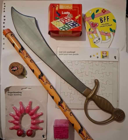 Photo of free children's toys and activities (Emmbrook RG41) #1