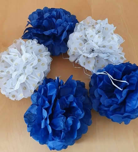 Photo of free Blue /gold paper party decorations (Wokingham RG40) #2