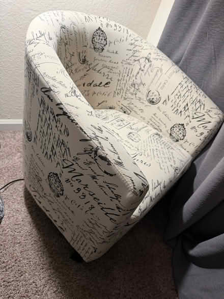 Photo of free Drawers chest, Chair, Night Stand (Gatlin & I-95) #1