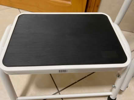 Photo of free Shower Step with Handle (Carlisle CA2) #3
