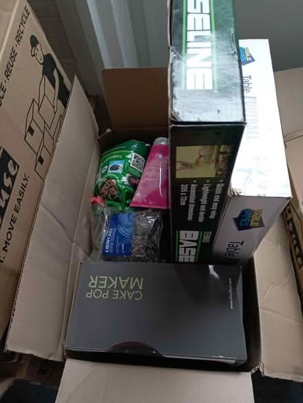 Photo of free 5 medium boxes of assorted items (Preston PR2) #4
