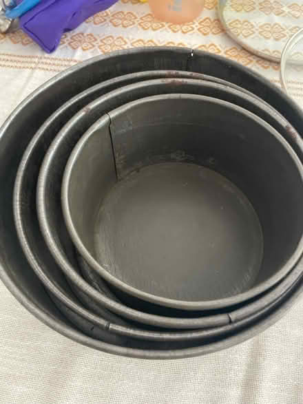 Photo of free Set of 4 Cake Tins (New Malden/SW20) #1