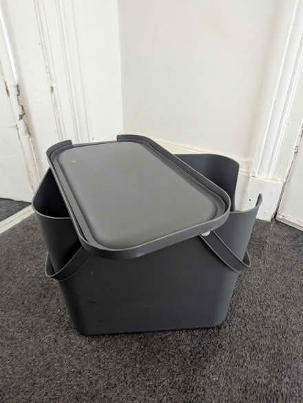Photo of free Recycling system with lid (G42) #2