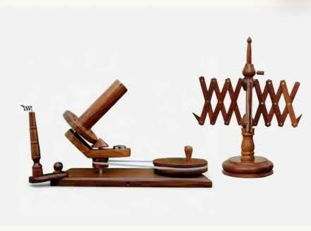 Photo of Wooden yarn winder (Headingley LS6) #1