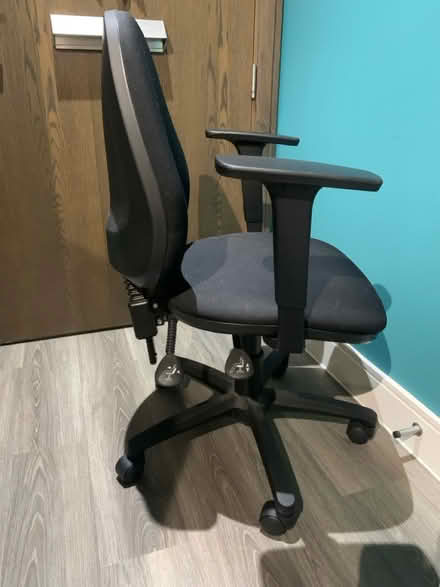 Photo of free Office chair (SW6) (Fulham SW6) #2