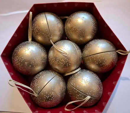 Photo of free 7 fillable baubles (Emmbrook RG41) #1