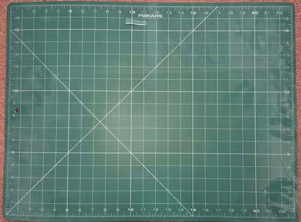 Photo of free Fiskars 17"x20", 57x42cm cutting mat (Newton Mearns G77) #1