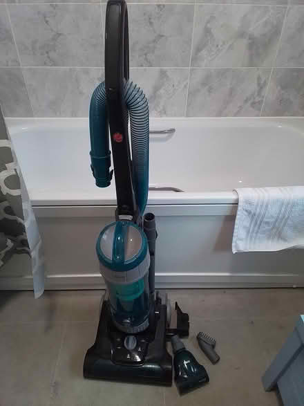 Photo of free Hoover upright vacuum (OX7 5WB) #1