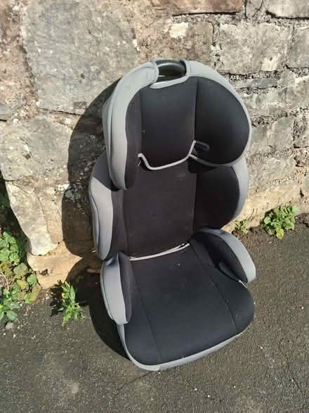 Photo of free Childs Car Seat (Wirksworth DE4) #1