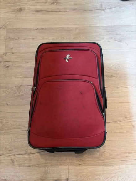 Photo of free Cabin luggage/suitcase with wheels (SG4 hitchin) #1
