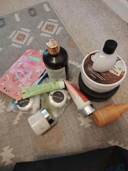 Photo of free Cosmetics bundle (RG2) #1