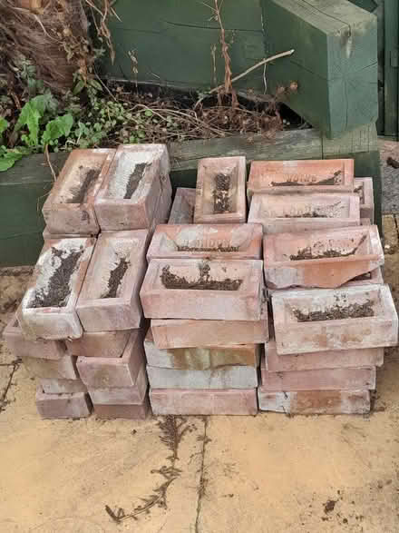 Photo of free Bricks (Walsworth SG4) #1