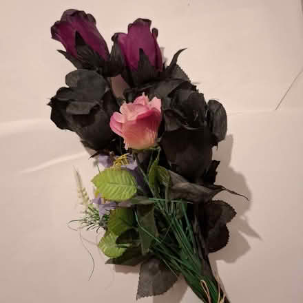 Photo of free Fake flowers (Emmbrook RG41) #1