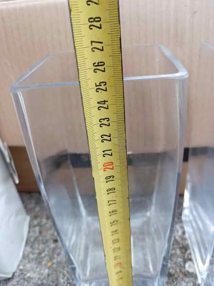 Photo of free Glass vases (Sidley TN40) #3