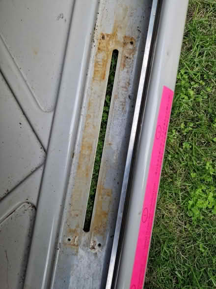Photo of free Thule Roof Box (Solihull, Hillfield) #4