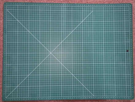 Photo of free Fiskars 17"x20", 57x42cm cutting mat (Newton Mearns G77) #2
