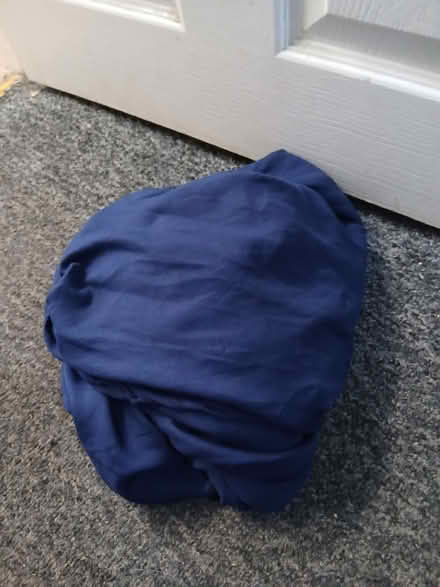 Photo of free Single blue fitted sheet (Weeke SO22) #1