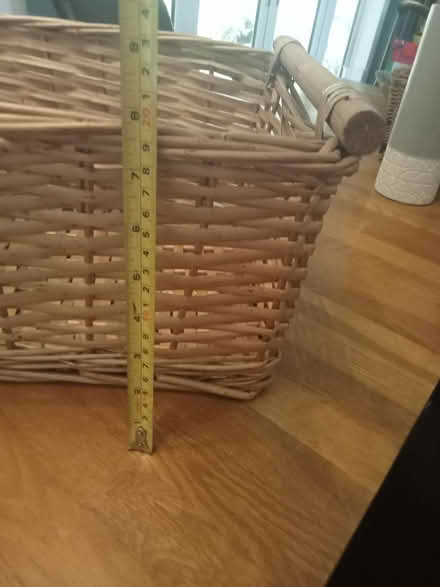 Photo of free Medium storage basket (Bracknell RG12) #4