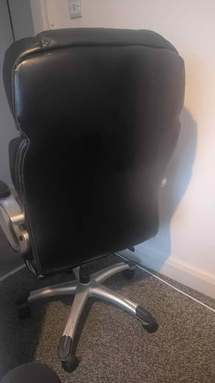 Photo of free Chair (B29) #2