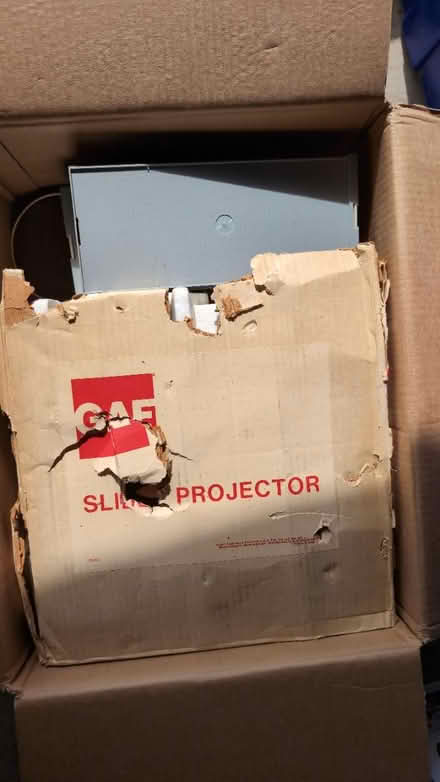 Photo of free Slide Projector (Woodmancote) #1