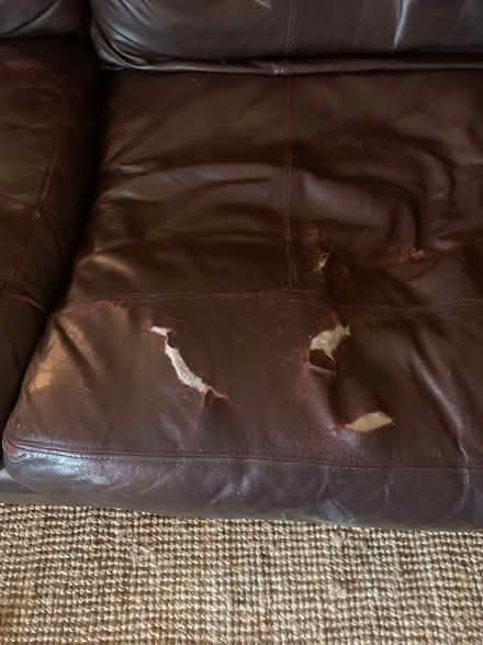 Photo of free Brown leather sofa (Clerkenwell EC1R4PT) #2