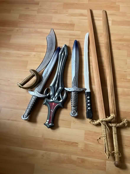 Photo of free Toy Swords (Totteridge HW HP13) #1