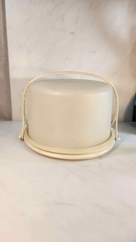 Photo of free Vintage Tupperware Cake Carrier (Danforth and Greenwood) #3