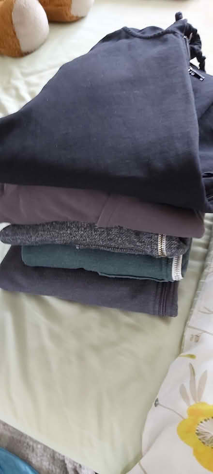 Photo of free Ladies clothes (Cam GL11) #3