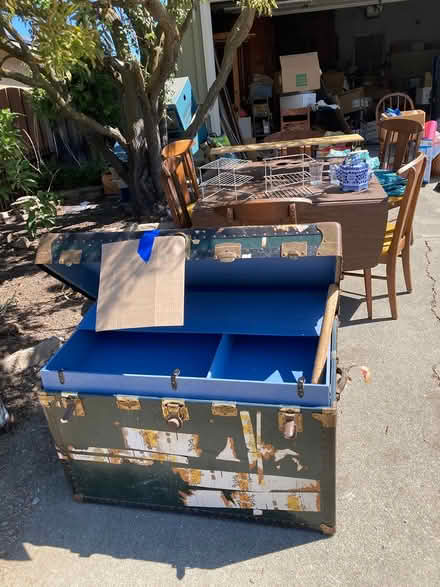 Photo of free Free Garage Sale (Near the Cupertino Library) #1