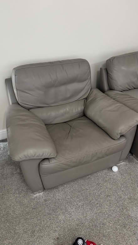 Photo of free Grey sofas give away (Hockley SS5) #2