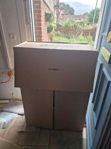 Photo of free Large box (SN3 Walcot) #1