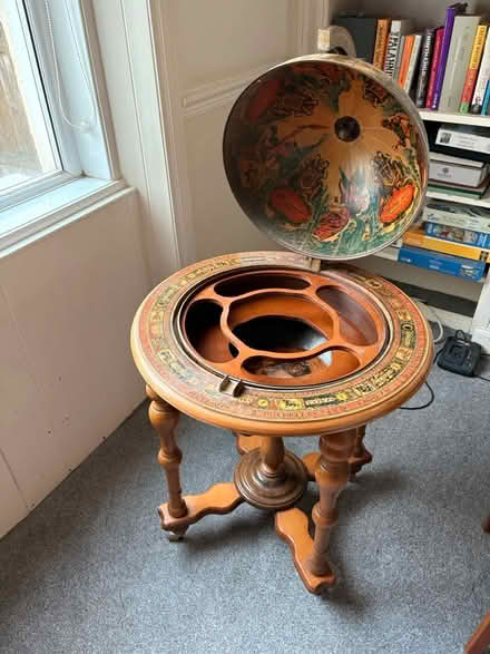 Photo of free Globe drinks cabinet (Pollokshaws E G43) #2