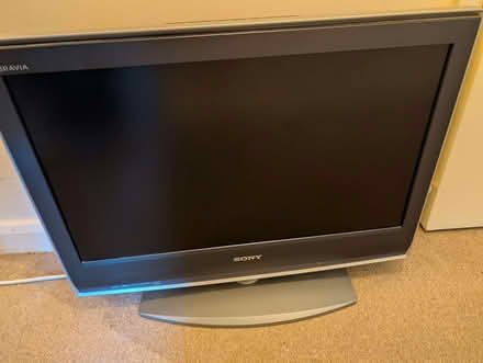 Photo of free Sony Bravia tv (Hertford SG14) #1