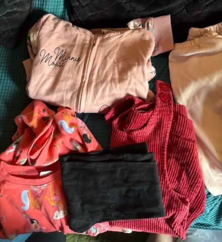 Photo of free Girls clothes (W10 nottinghill) #1