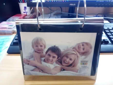 Photo of free Photo stand with 12 double sided pockets (Headington OX3) #1