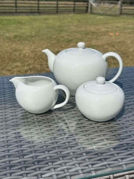 Photo of free Habitat White Porcelain Teaset (Torridge District EX21) #1